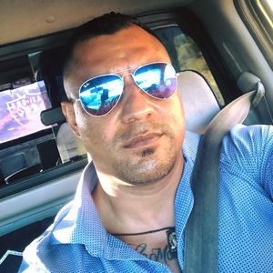 Meet your Posher, Adolfo